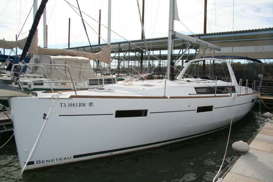 Knot On Call 41ft Beneteau Yacht For Sale