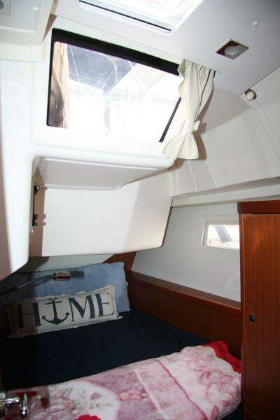Knot On Call 41ft Beneteau Yacht For Sale