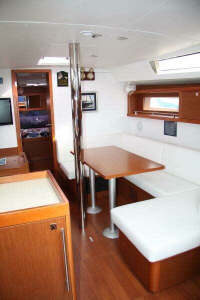 Knot On Call 41ft Beneteau Yacht For Sale