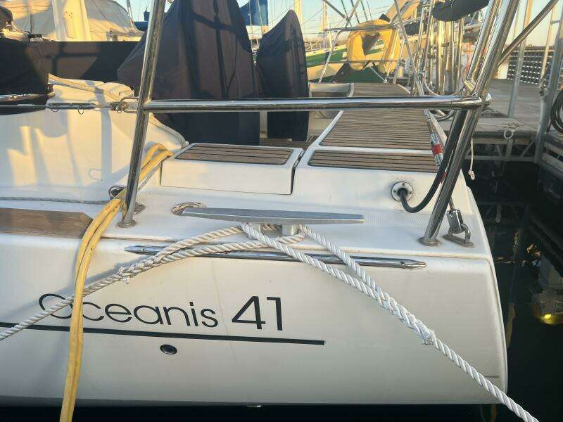 Knot On Call 41ft Beneteau Yacht For Sale