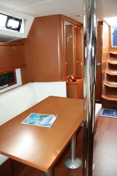 Knot On Call 41ft Beneteau Yacht For Sale