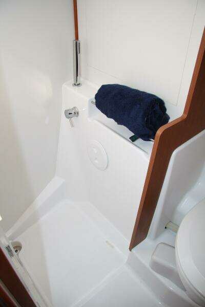 Knot On Call 41ft Beneteau Yacht For Sale