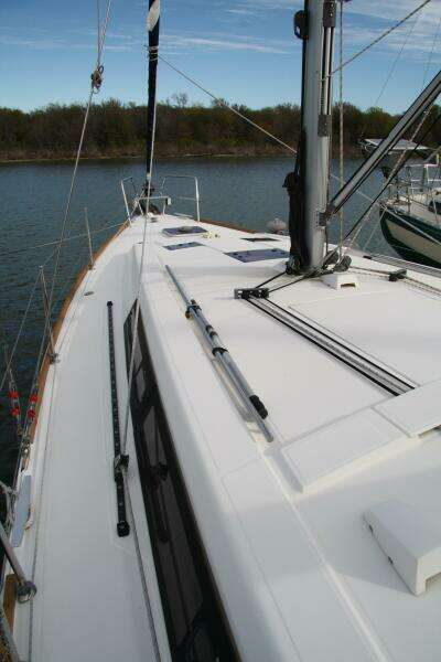 Knot On Call 41ft Beneteau Yacht For Sale