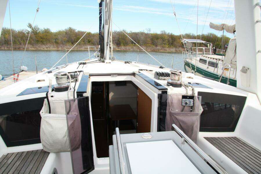 Knot On Call 41ft Beneteau Yacht For Sale