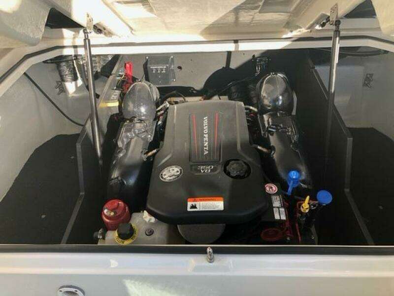 26ft Regal Yacht For Sale