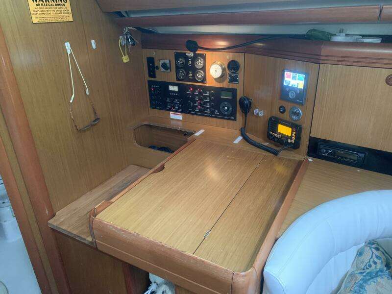 Salty Solution 42ft Jeanneau Yacht For Sale