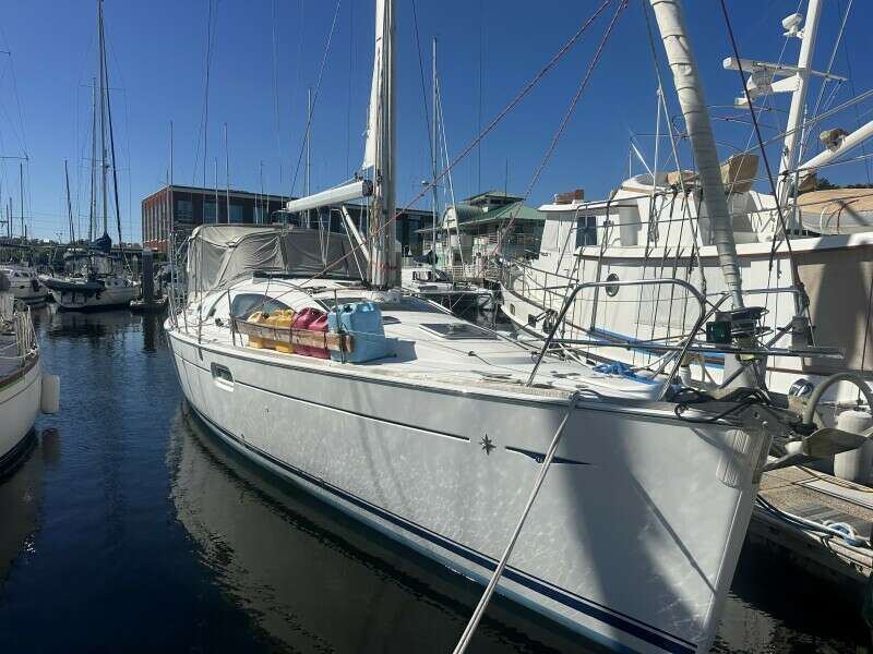 Salty Solution 42ft Jeanneau Yacht For Sale