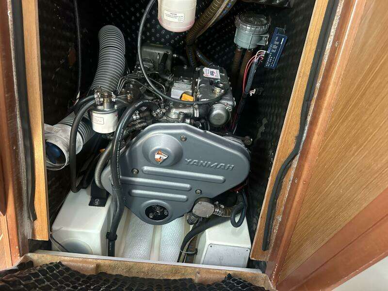 Salty Solution 42ft Jeanneau Yacht For Sale