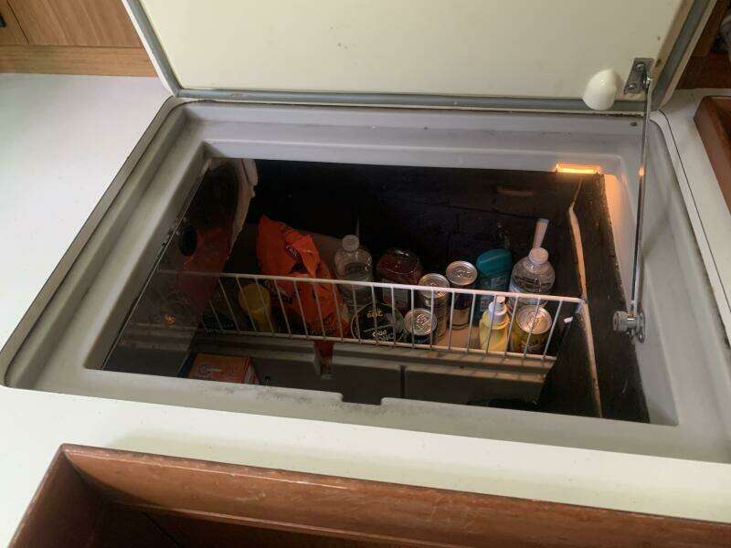 Salty Solution 42ft Jeanneau Yacht For Sale