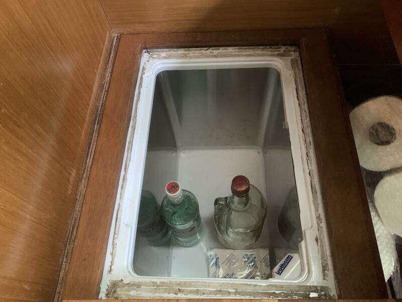 Salty Solution 42ft Jeanneau Yacht For Sale