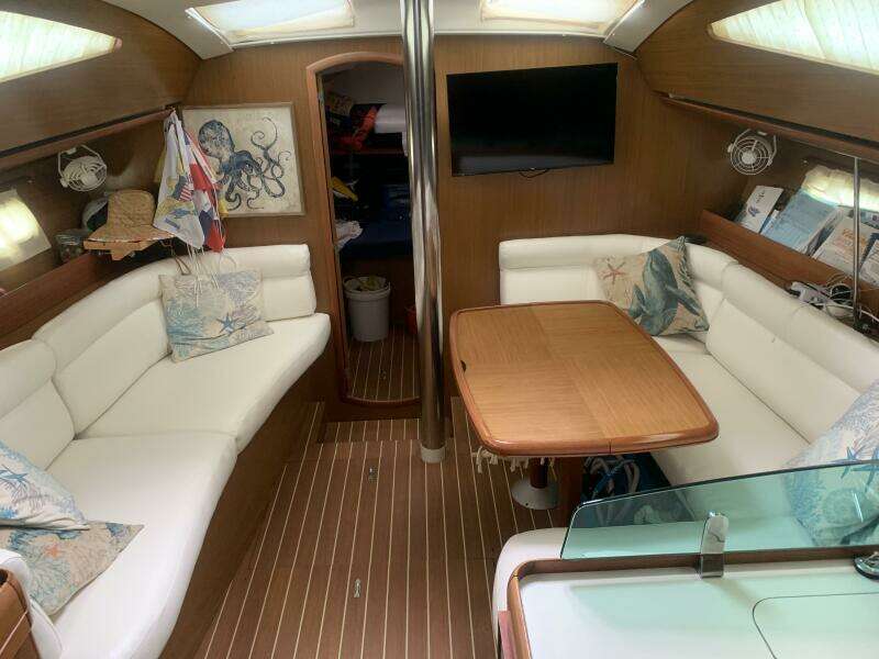 Salty Solution 42ft Jeanneau Yacht For Sale