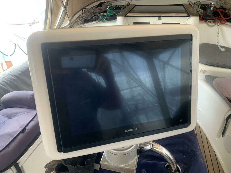 Salty Solution 42ft Jeanneau Yacht For Sale