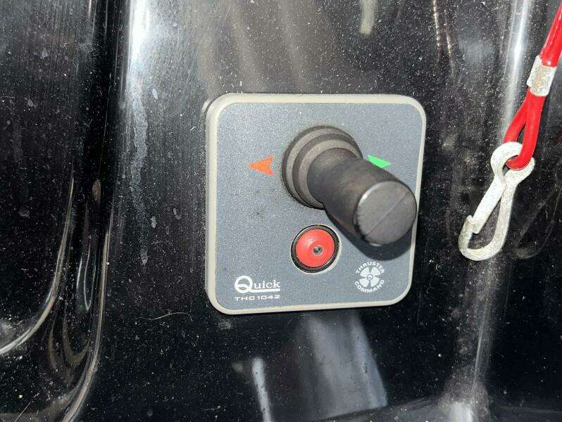 Iffin 29ft Jeanneau Yacht For Sale