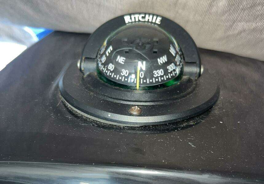 Iffin 29ft Jeanneau Yacht For Sale