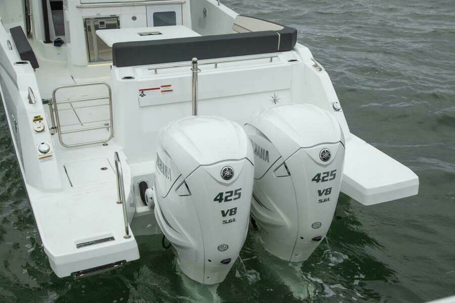 35ft Jeanneau Yacht For Sale