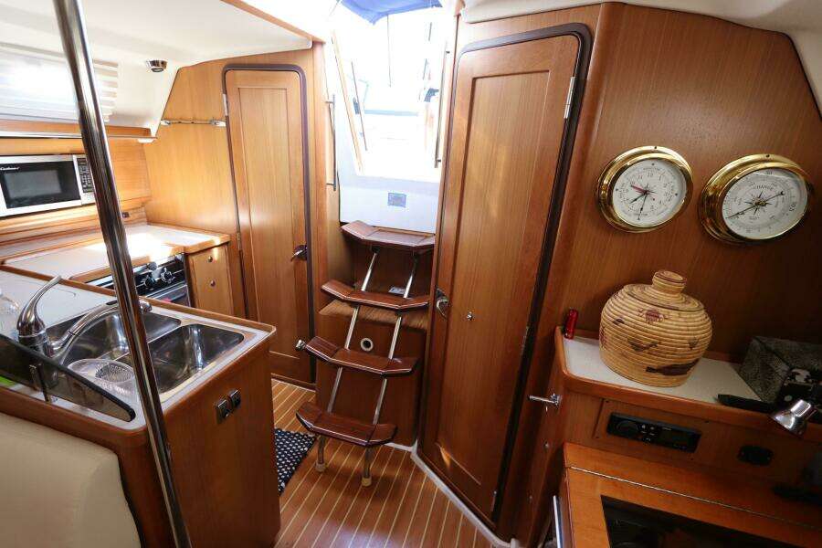 35ft Catalina Yacht For Sale