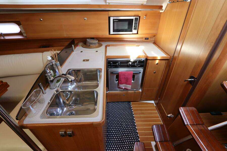 35ft Catalina Yacht For Sale