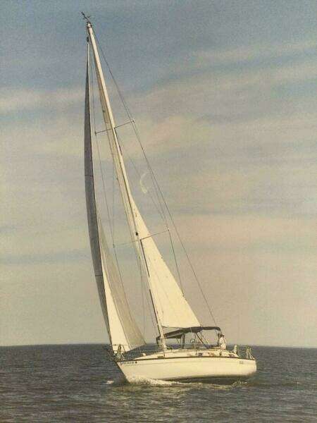 35ft S2 Yacht For Sale