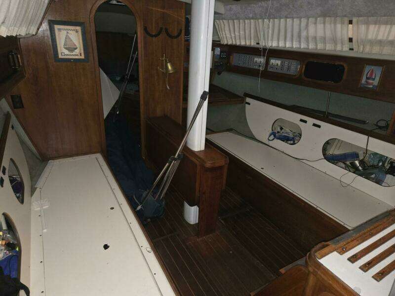 35ft S2 Yacht For Sale