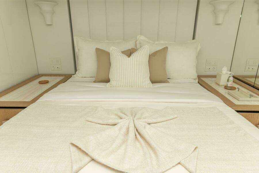 FAT CAT 80ft Sunreef Yacht For Sale