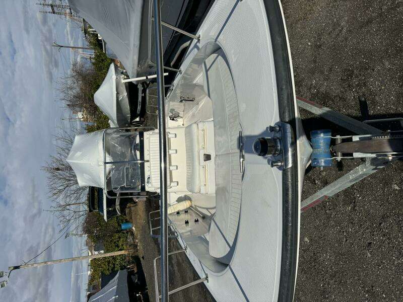 17ft Boston Whaler Yacht For Sale