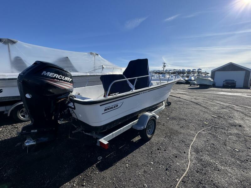 17' 2015 Boston Whaler 170 Montauk