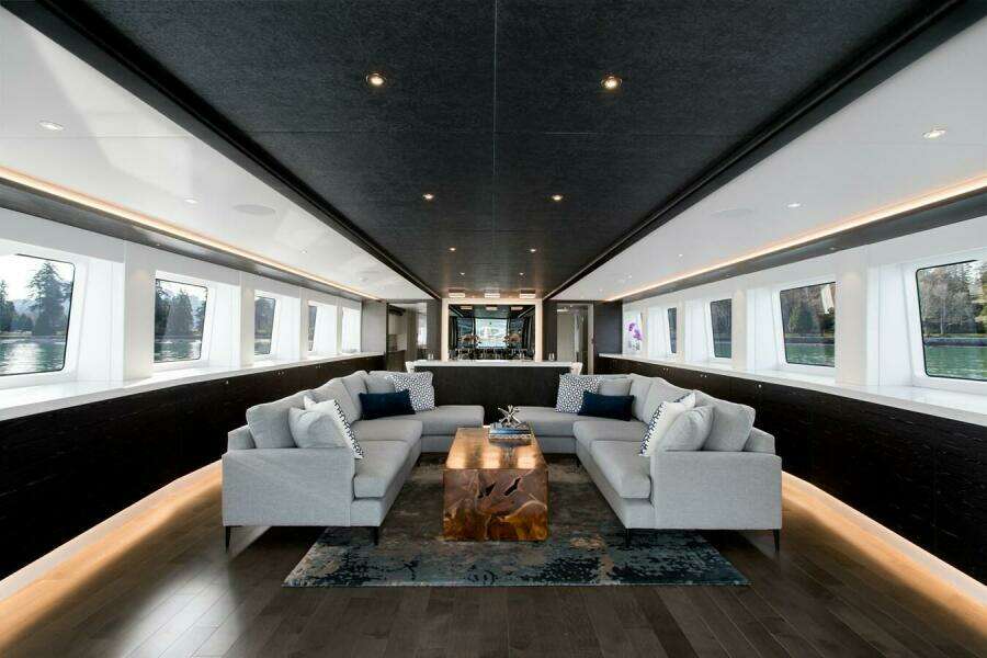CRESCENT LADY 117ft Crescent Yacht For Sale
