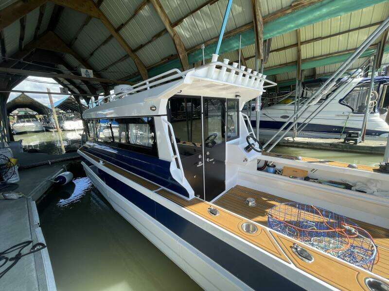 30ft Custom Yacht For Sale