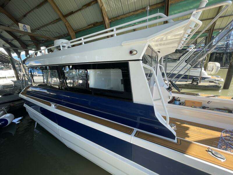 30ft Custom Yacht For Sale