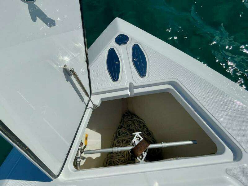 37ft Bahama Yacht For Sale