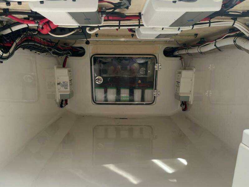 37ft Bahama Yacht For Sale