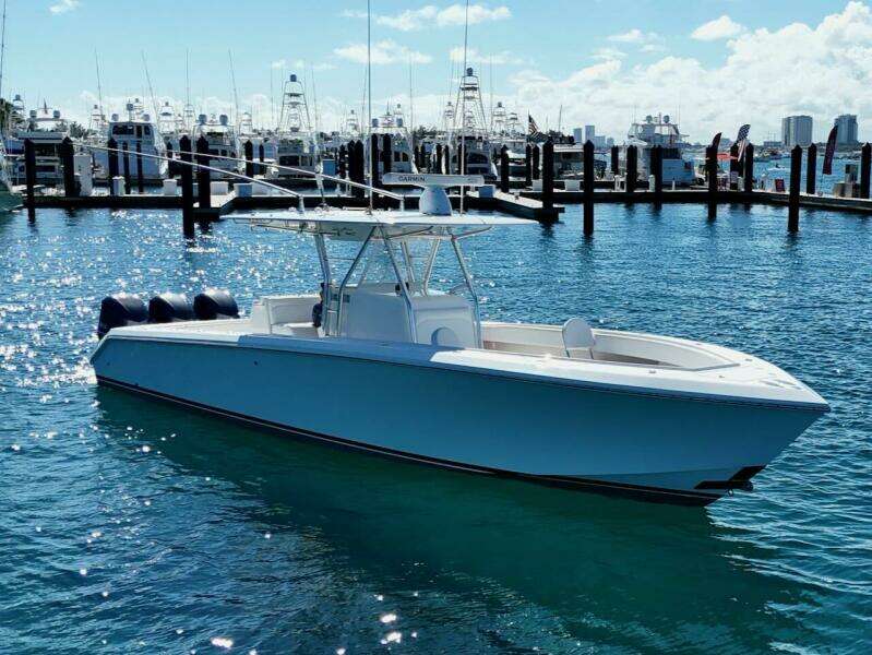 37ft Bahama Yacht For Sale