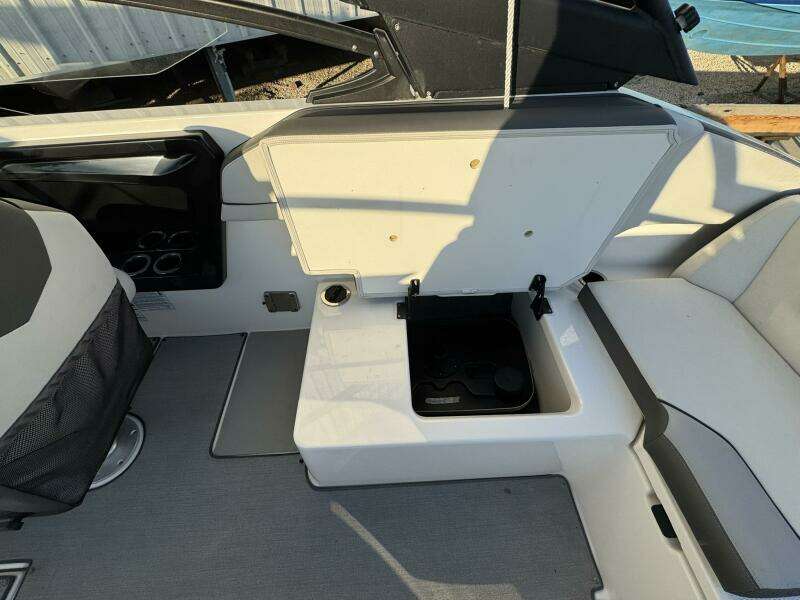 25ft Sea Doo Sport Boats Yacht For Sale
