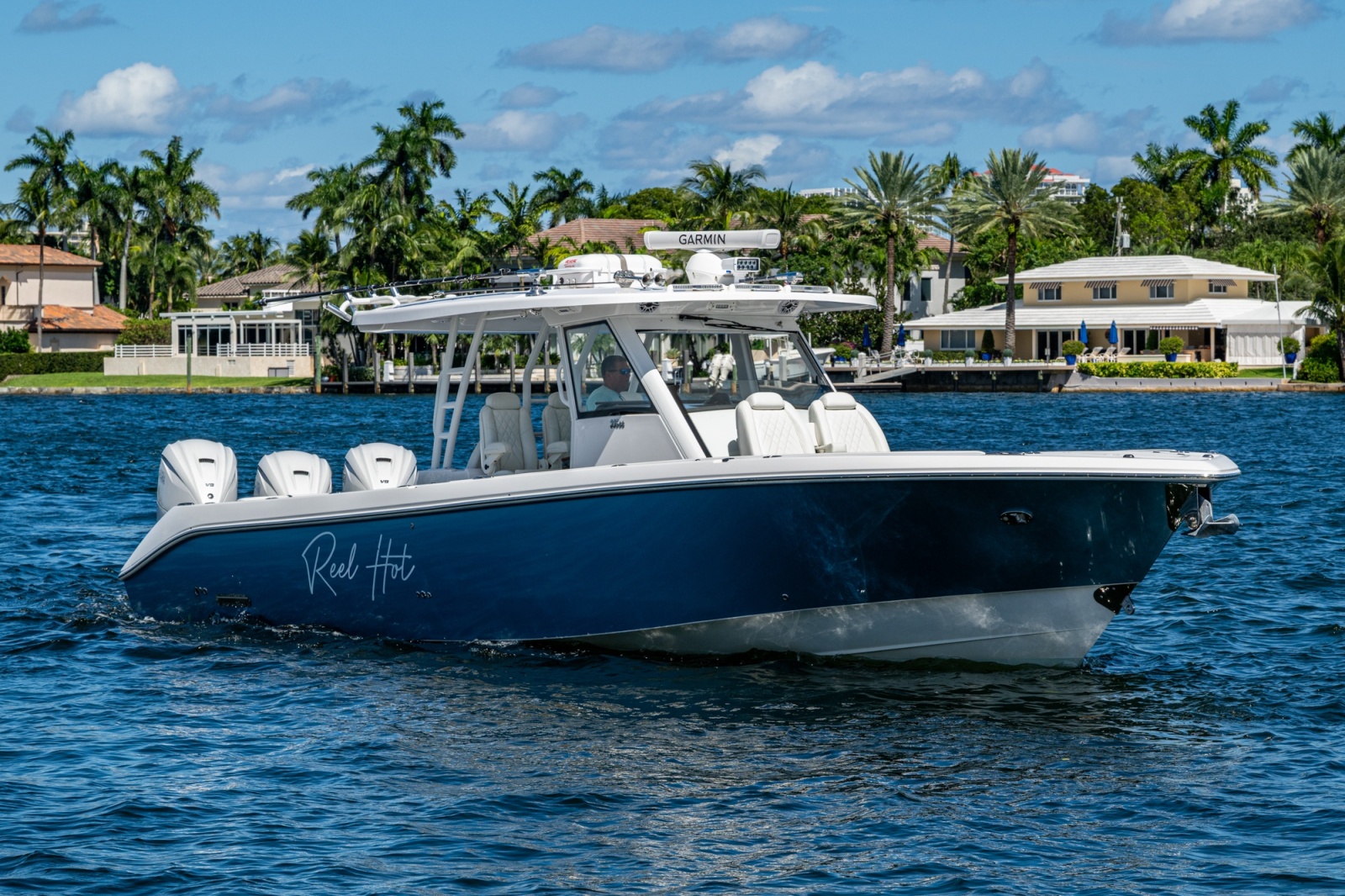 2020 Everglades 395 Center Console