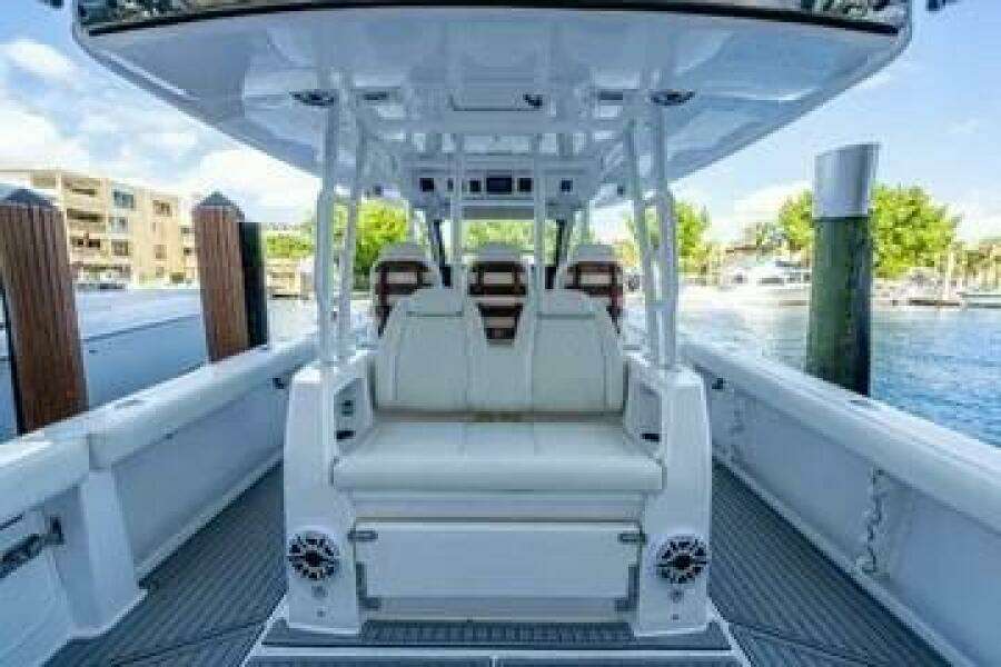 39ft Everglades Yacht For Sale