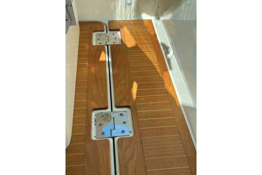 Solitude 33ft Back Cove Yacht For Sale