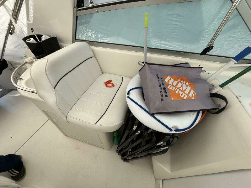 Knot 2 Day 33ft Sea Ray Yacht For Sale