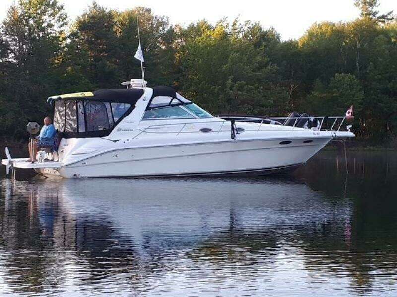 Knot 2 Day 33ft Sea Ray Yacht For Sale
