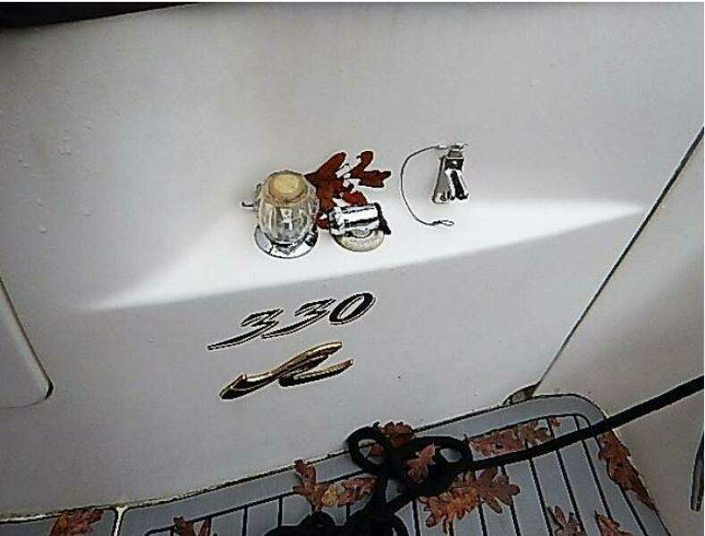 Knot 2 Day 33ft Sea Ray Yacht For Sale