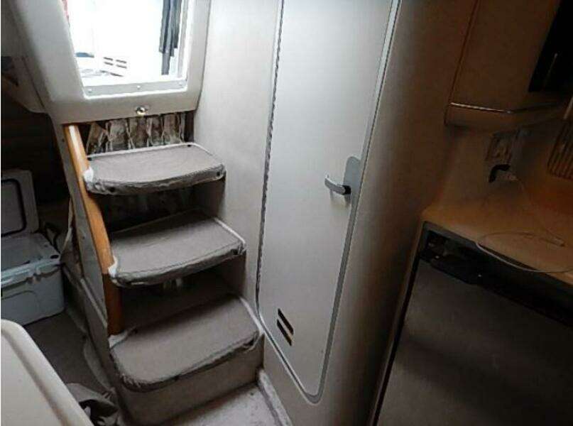 Knot 2 Day 33ft Sea Ray Yacht For Sale