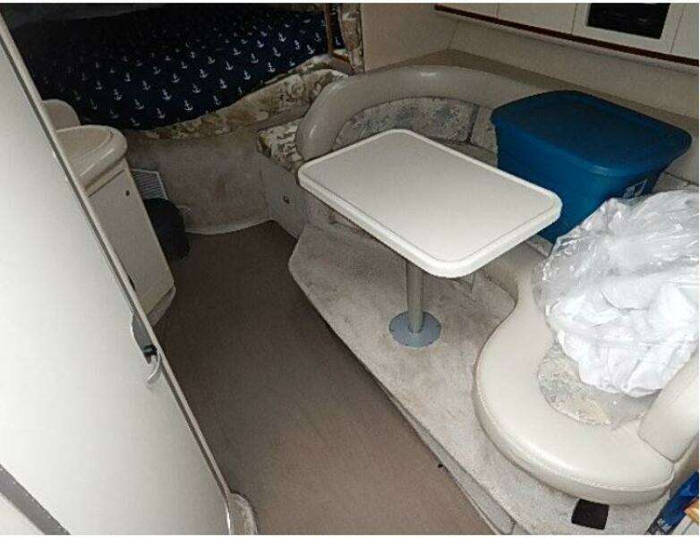 Knot 2 Day 33ft Sea Ray Yacht For Sale