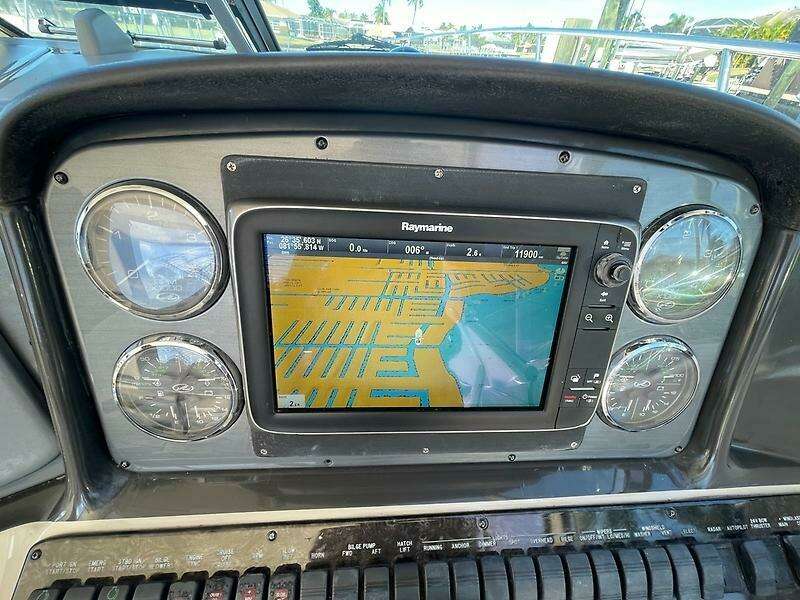 S Caper 29ft Sea Ray Yacht For Sale