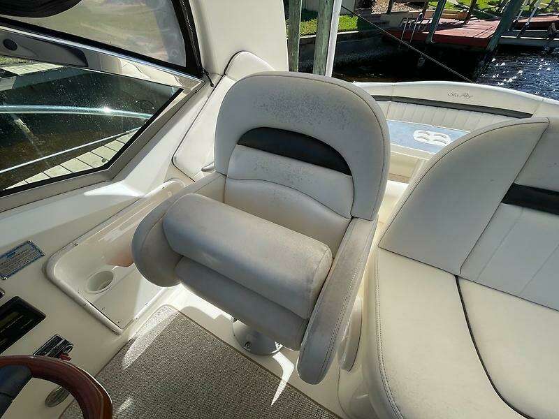 S Caper 29ft Sea Ray Yacht For Sale