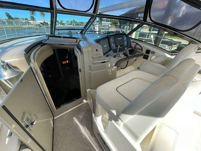 S Caper 29ft Sea Ray Yacht For Sale