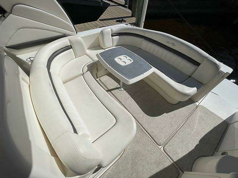 S Caper 29ft Sea Ray Yacht For Sale