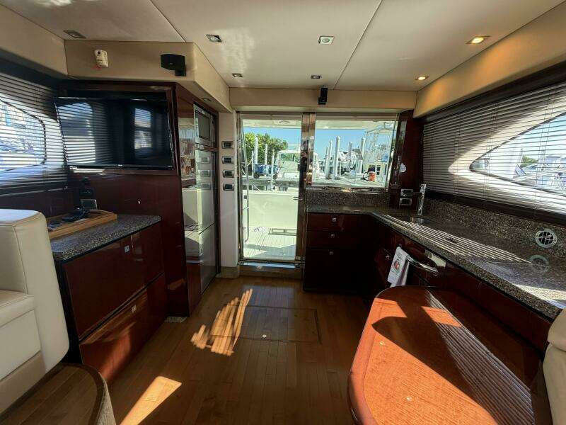 2008 Sea Ray 47 Sedan Bridge - Galley