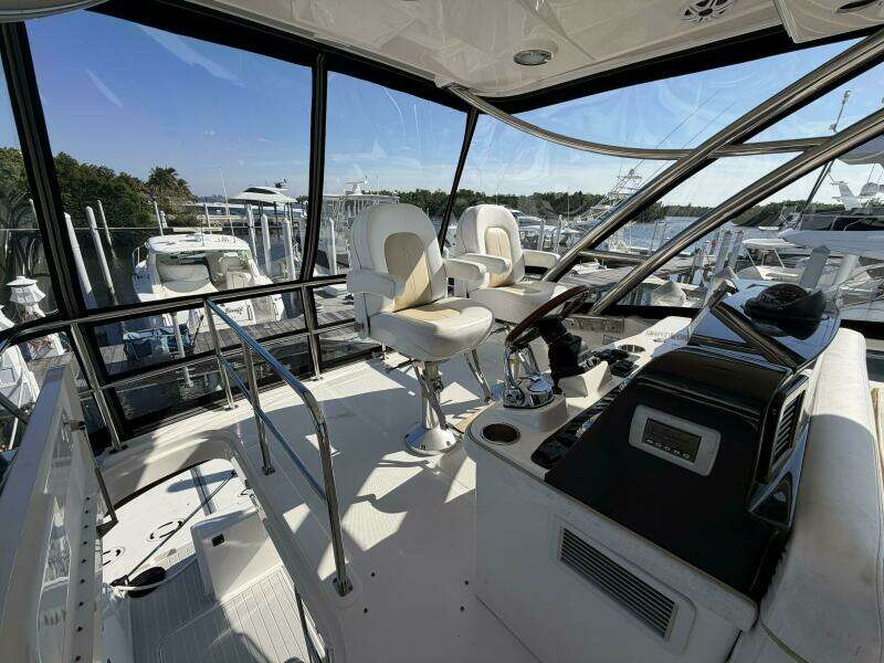 2008 Sea Ray 47 Sedan Bridge - Flybridge Helm