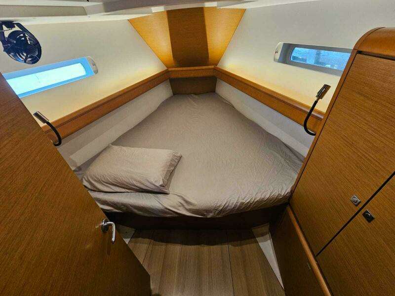 URKAB 45ft Jeanneau Yacht For Sale