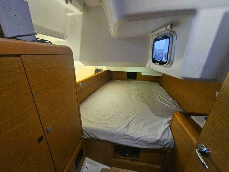 URKAB 45ft Jeanneau Yacht For Sale