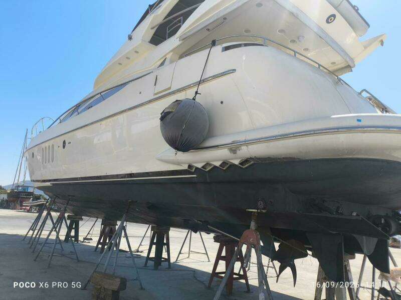 70ft Azimut Yacht For Sale